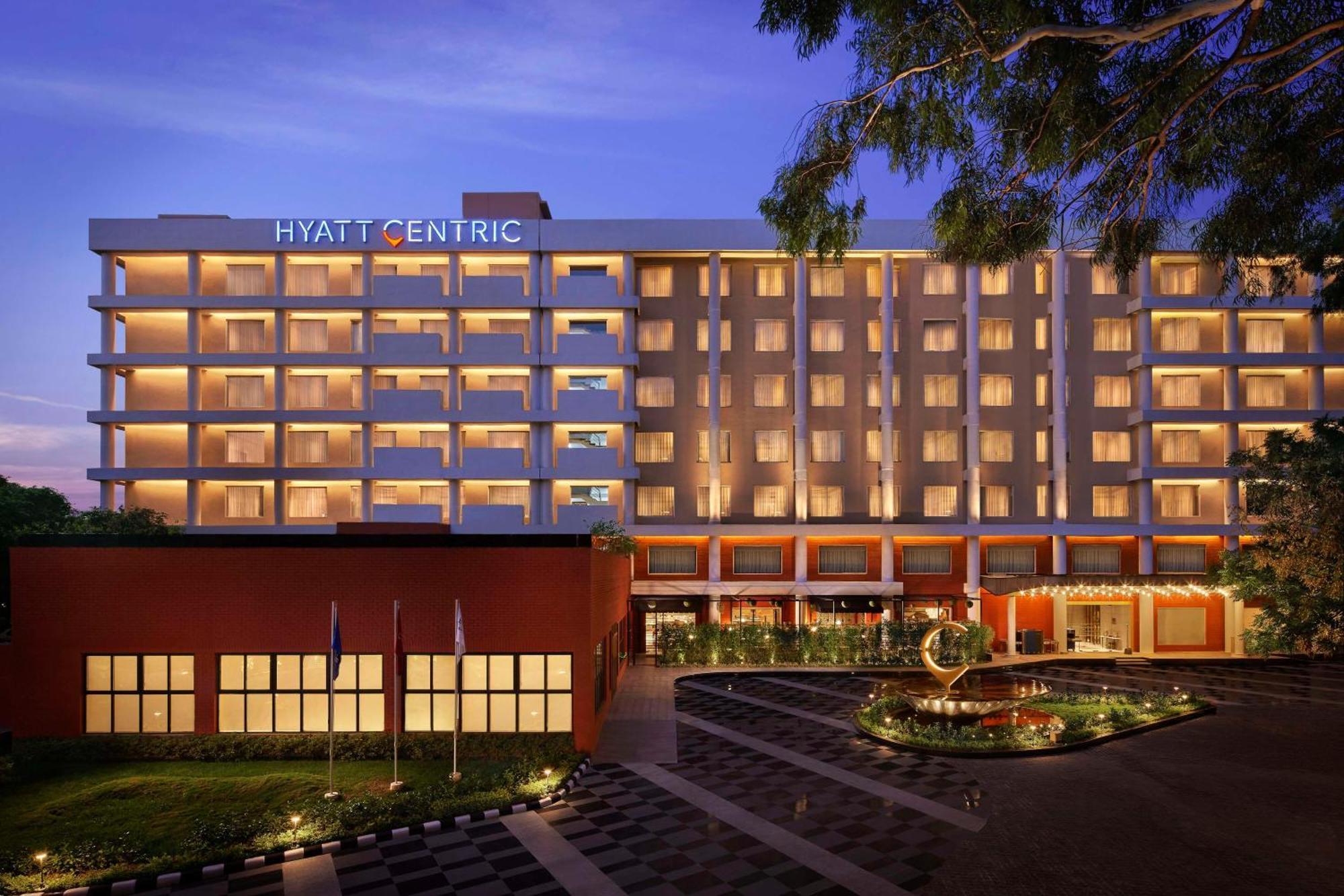 Hyatt Centric Sector17 Chandīgarh Buitenkant foto